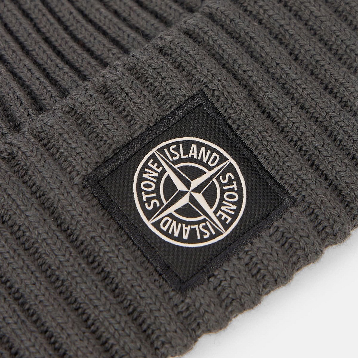 Шапка Stone Island K2S15N100002S00C3 V0062