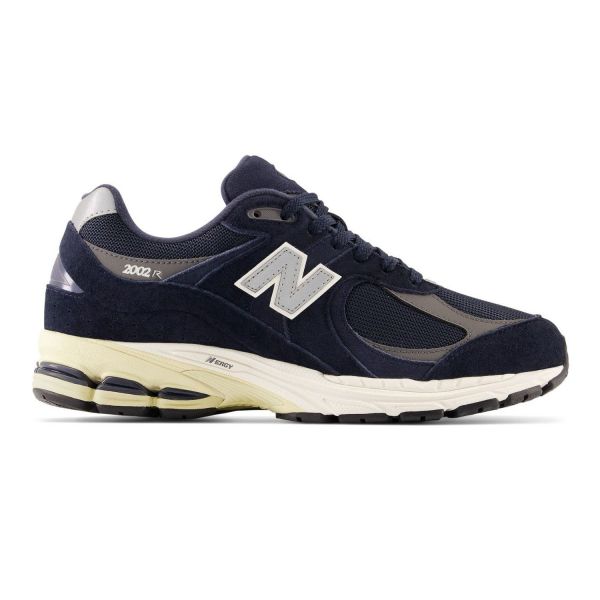 Кросівки New Balance M2002RCA