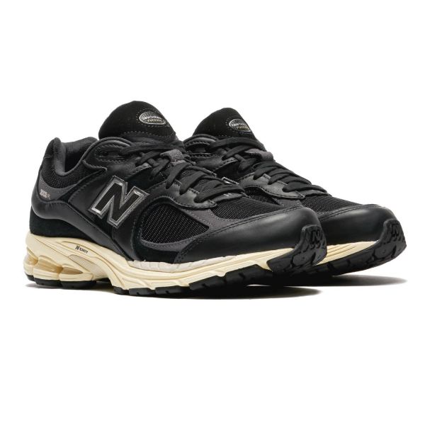 Кросівки New Balance M2002RIB