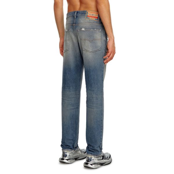 Джинсы Diesel 2023 D-Finitive A10230-0GRDC-01.