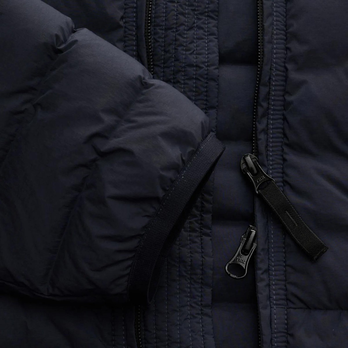 Пуховик Stone Island K2S154100020S0183 V0020
