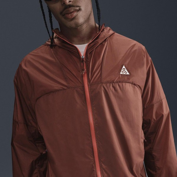 Вітровка Nike ACG DB0978-245