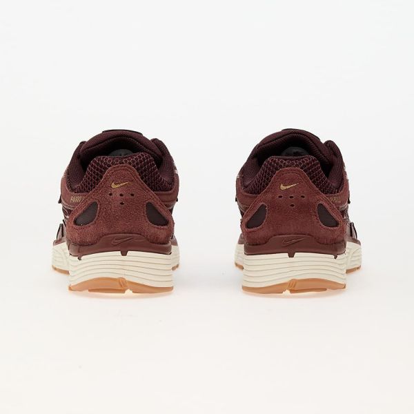 Кроссовки Nike P-6000 SE HF0015 200.