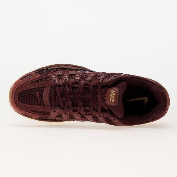 Кроссовки Nike P-6000 SE HF0015 200.