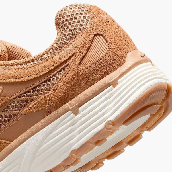 Кроссовки Nike P-6000 SE HF0015 201.