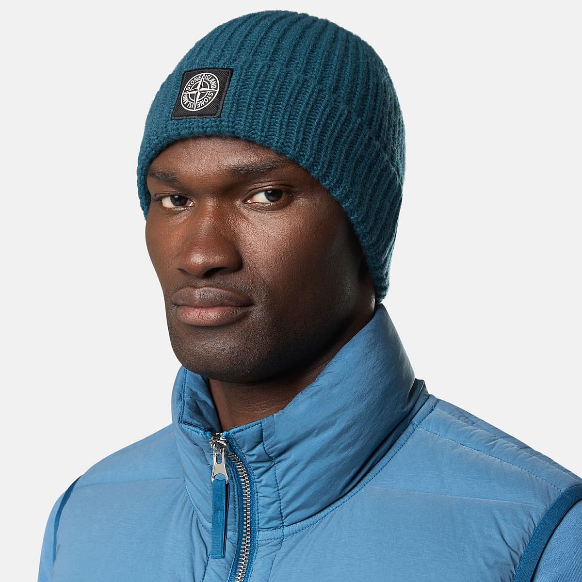 Шапка Stone Island K2S15N100012S00B4 V0057