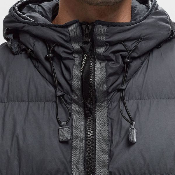 Пуховик CP Company 17CMOW266A 11018G 995.