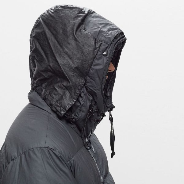 Пуховик CP Company 17CMOW266A 11018G 995.