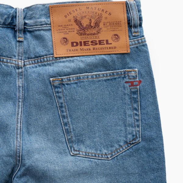 Шорти Diesel D-Strukt-Short A02648-0HBAV-01.