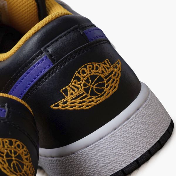 Кеды Nike Air Jordan 1 Low 553558 075.