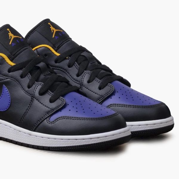 Кеды Nike Air Jordan 1 Low 553558 075.