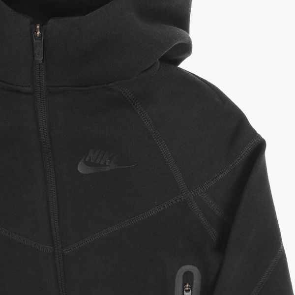 Детский спортивынй костюм Nike 86L050-023.