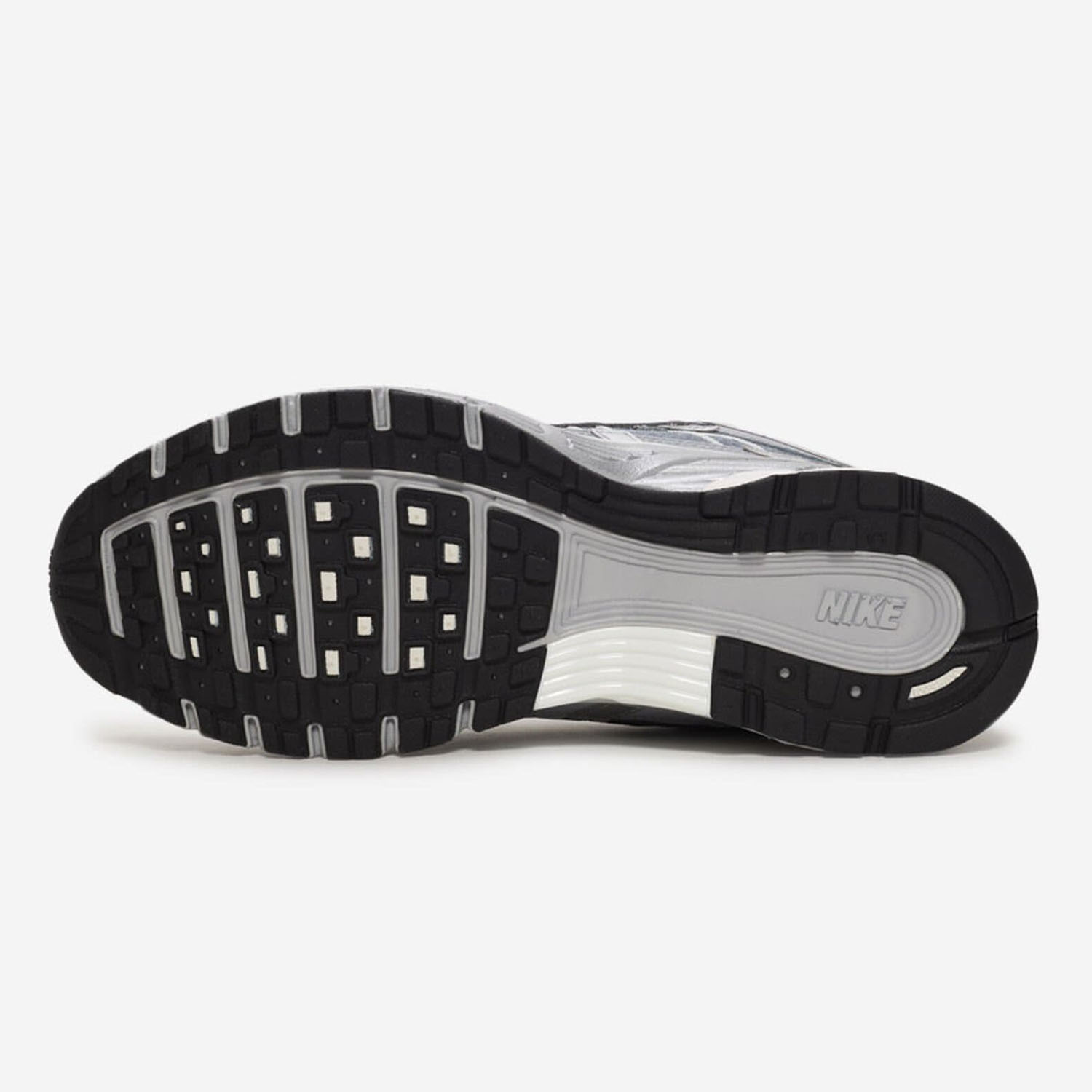 Кроссовки Nike P-6000 IH4465 095