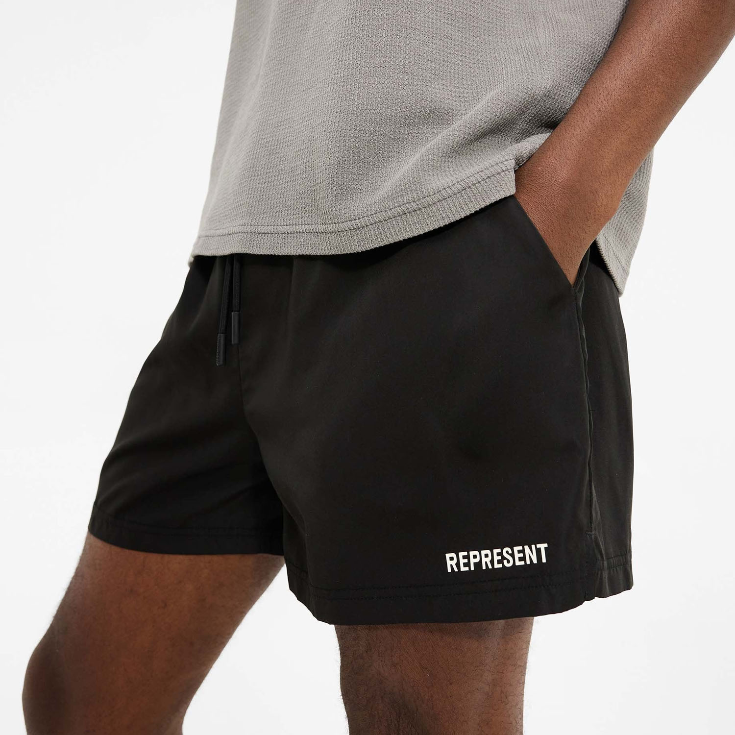Шорти Represent MLM71172-001 Jet Black