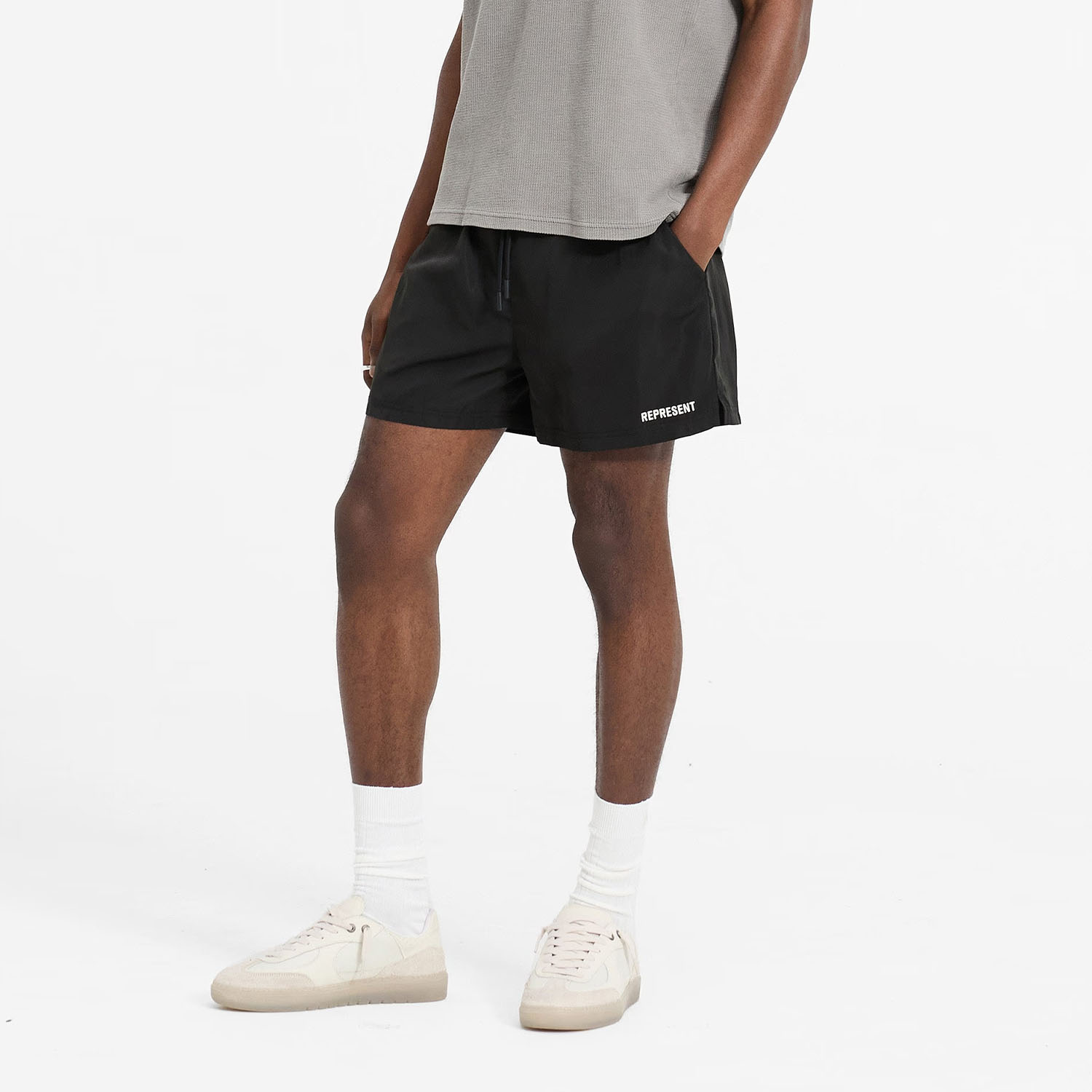 Шорти Represent MLM71172-001 Jet Black