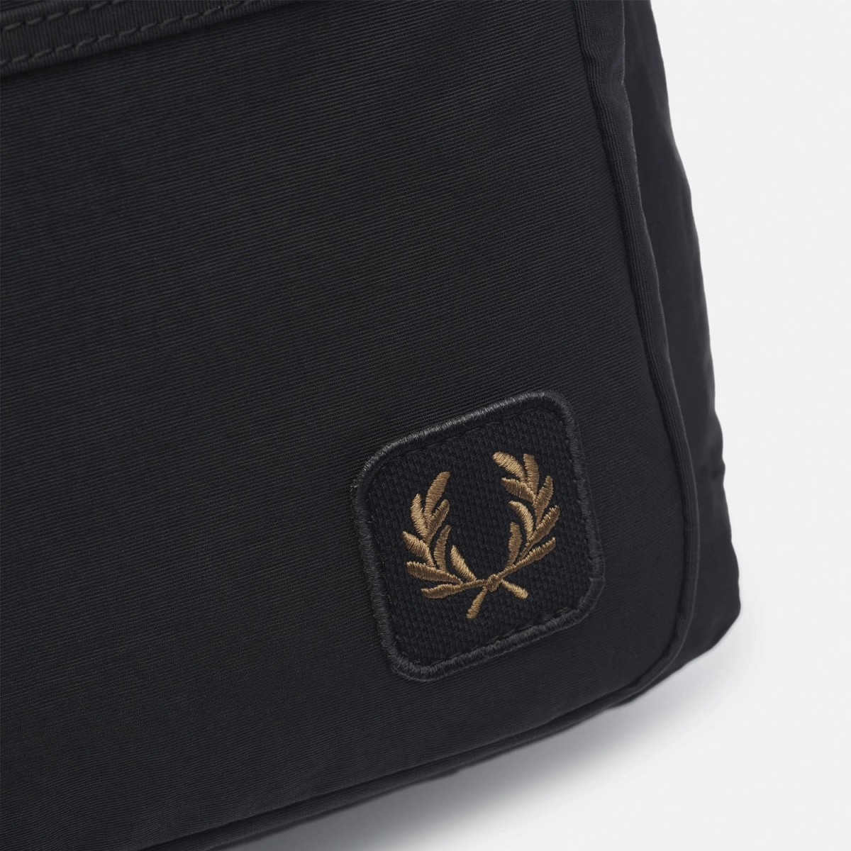 Рюкзак Fred Perry L1192 102
