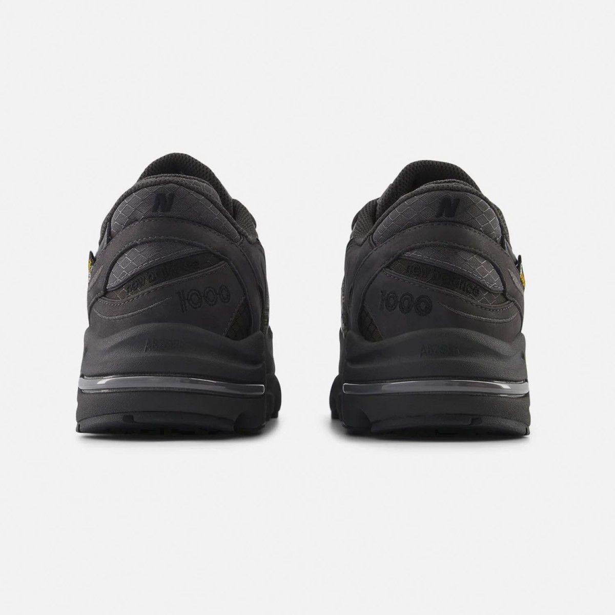 Кросівки New Balance M1000NBB