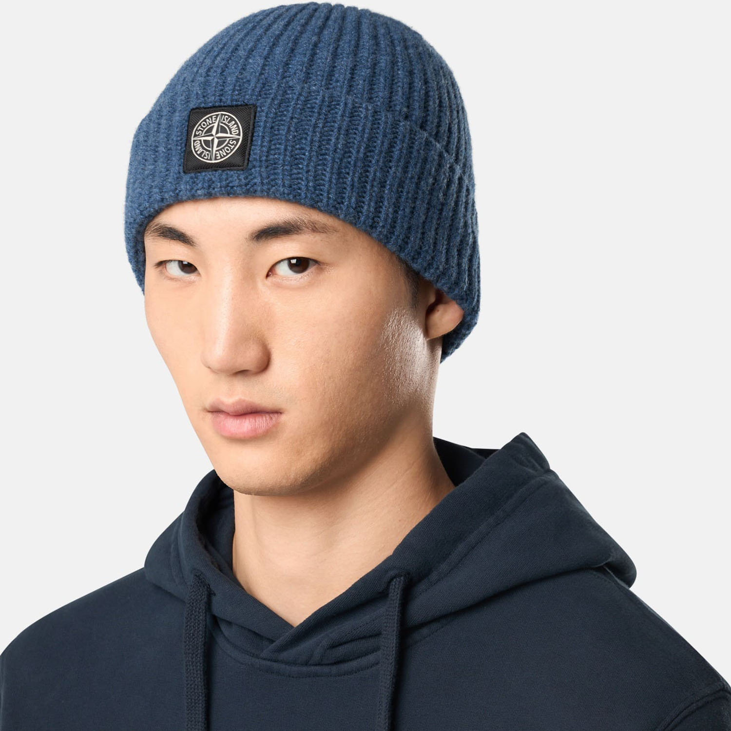Шапка Stone Island K2S15N10012S00B4 V0M2B