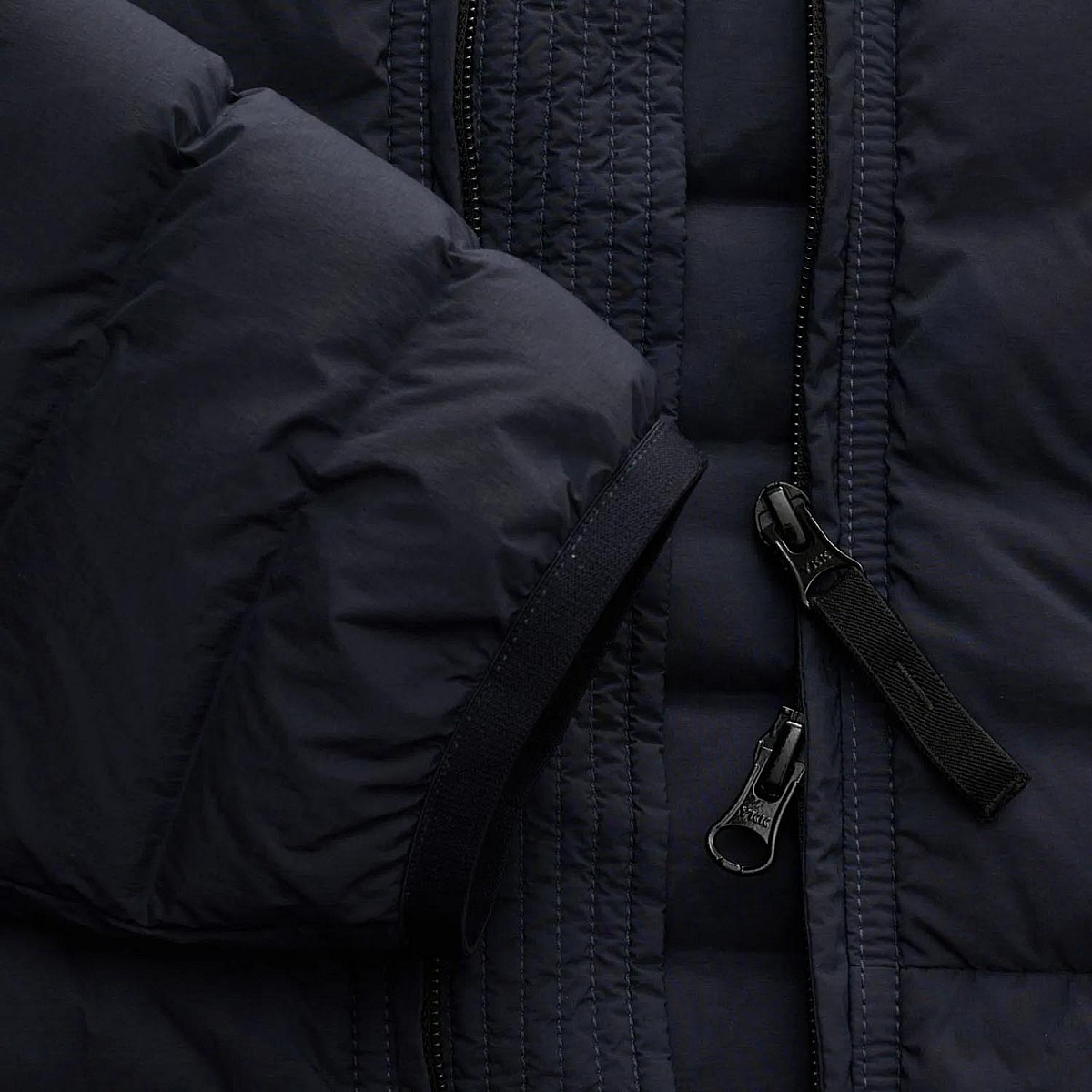 Пуховик Stone Island L1S154100107S0183 V0020