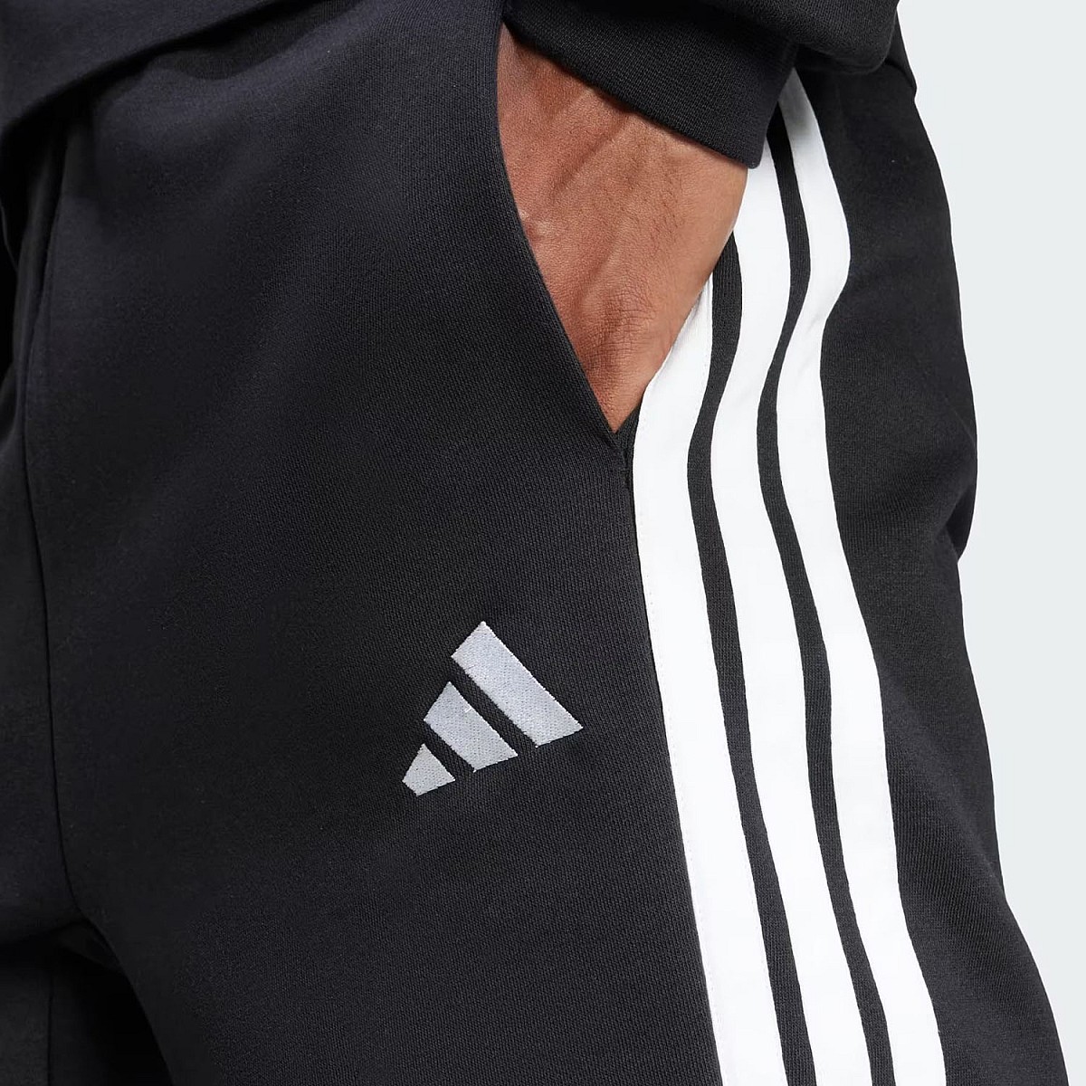 Шорти Adidas JD1855