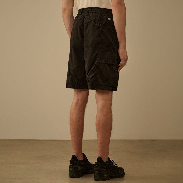 Шорти CP Company 20CMBE031A005904 999