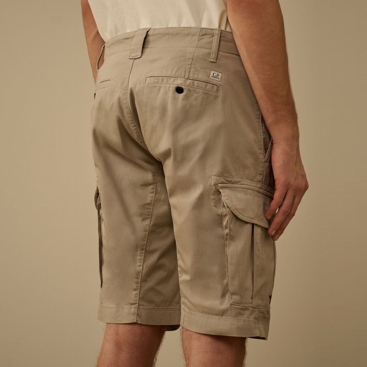 Шорти CP Company 20CMBE746A005694 904