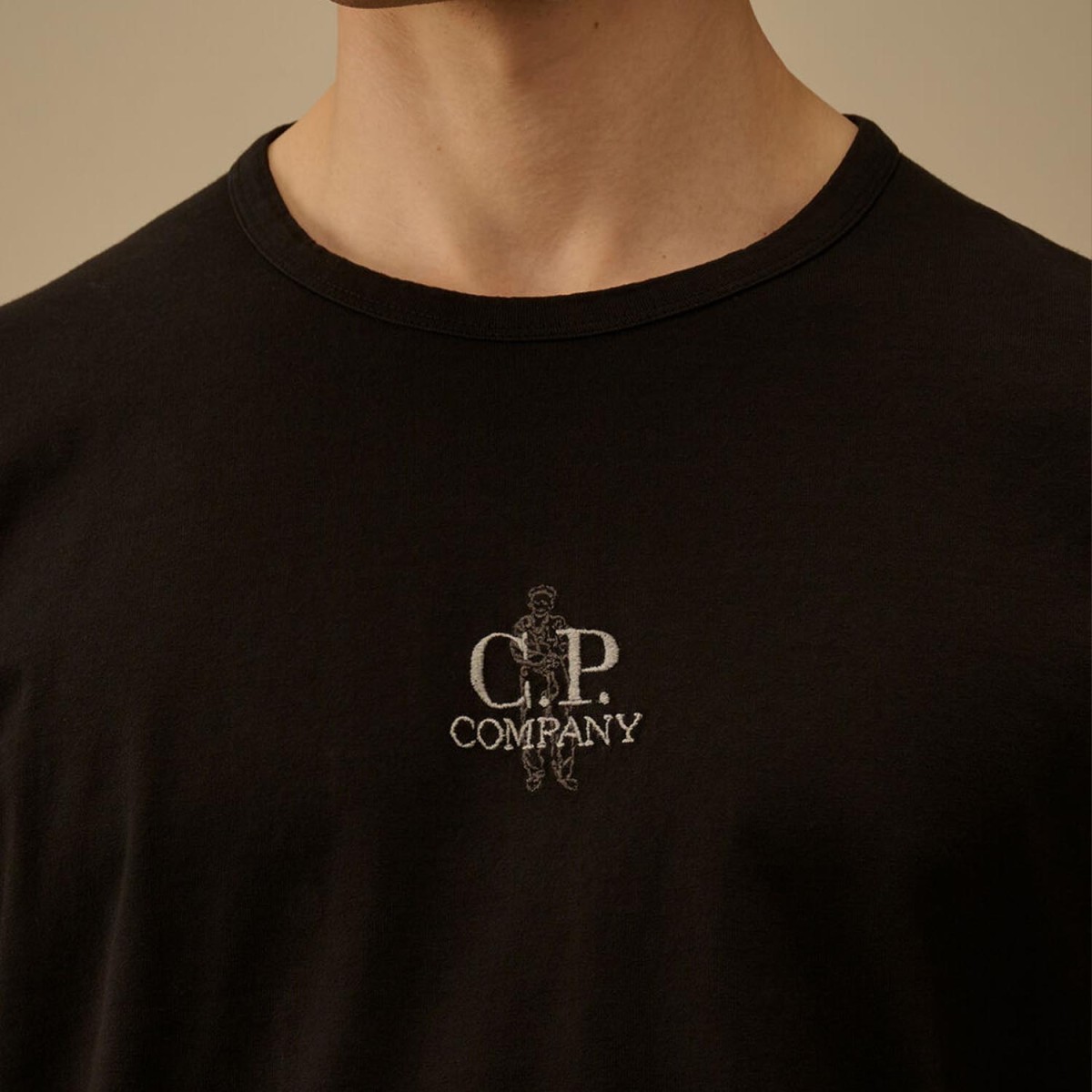 Футболка CP Company 20CMTS215A006057O 999