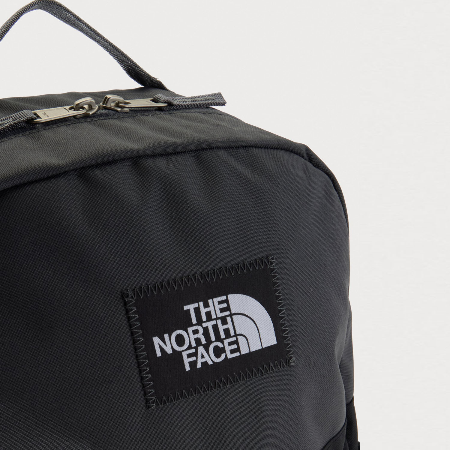 Рюкзак The North Face Y Chuckwalla Daypack Anthracite Grey