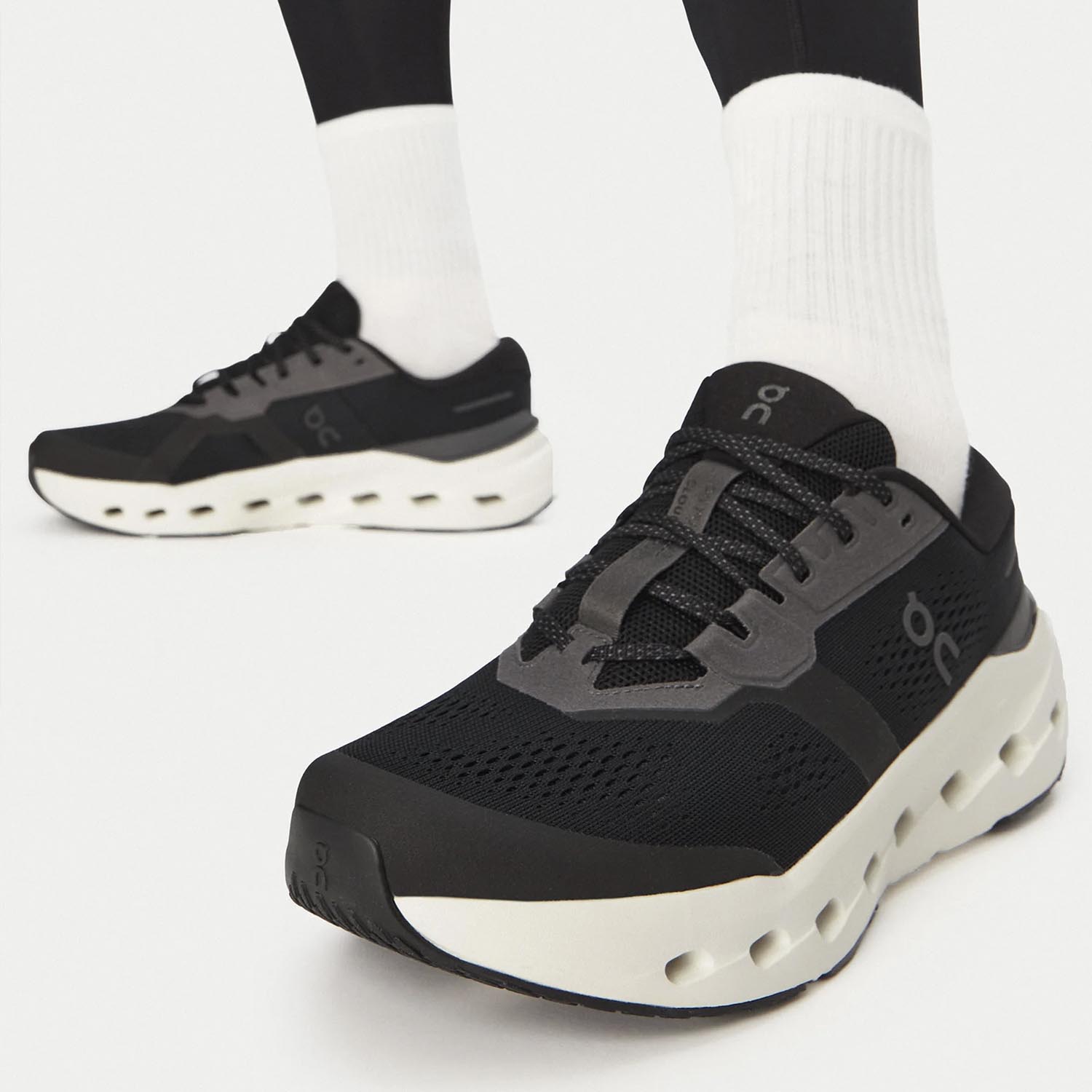 Кросівки On Cloudrunner 3 Black/Ivory