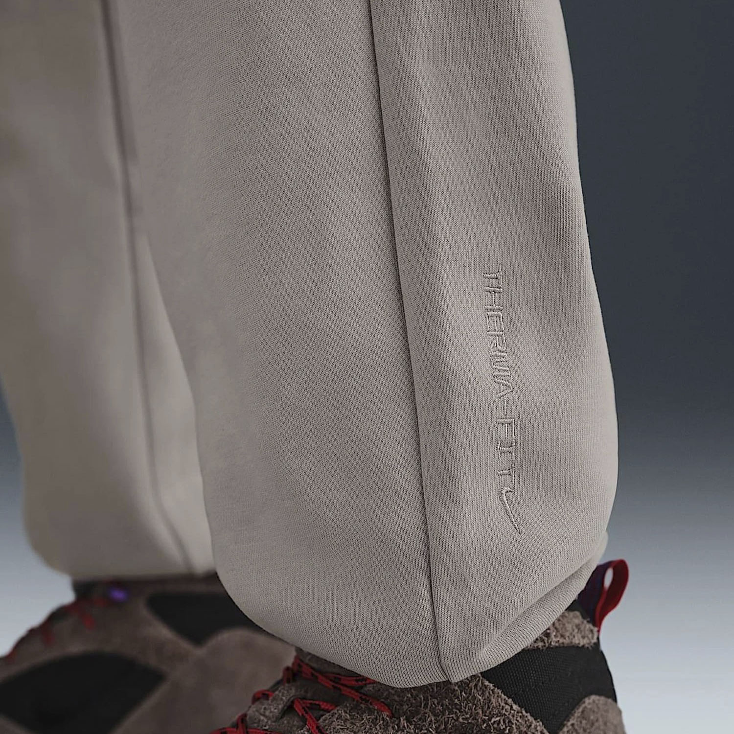 Спортивні штани Nike ACG IH0717-009