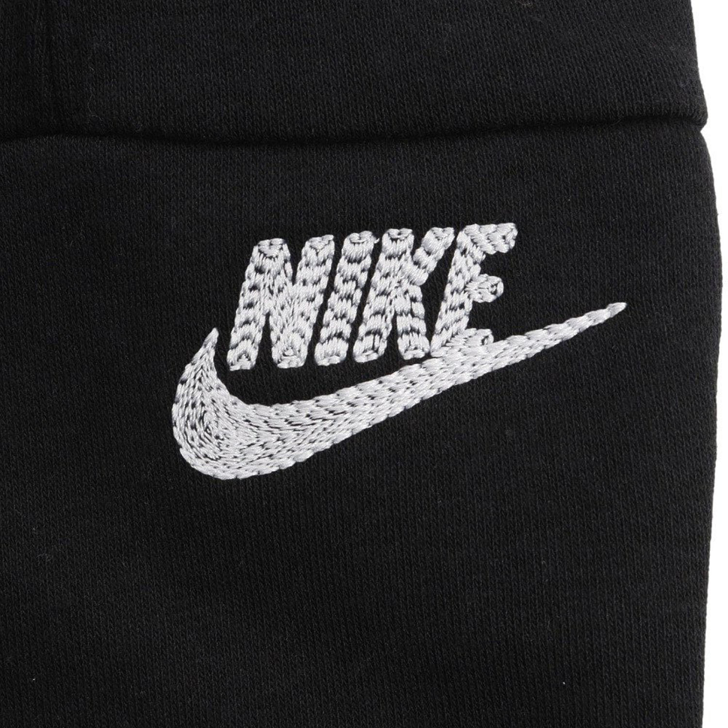 Детские спортивные штаны Nike 86J797-023