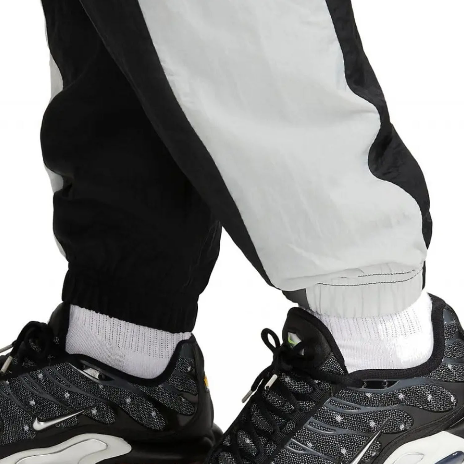 Спортивні штани Nike DM6841-010