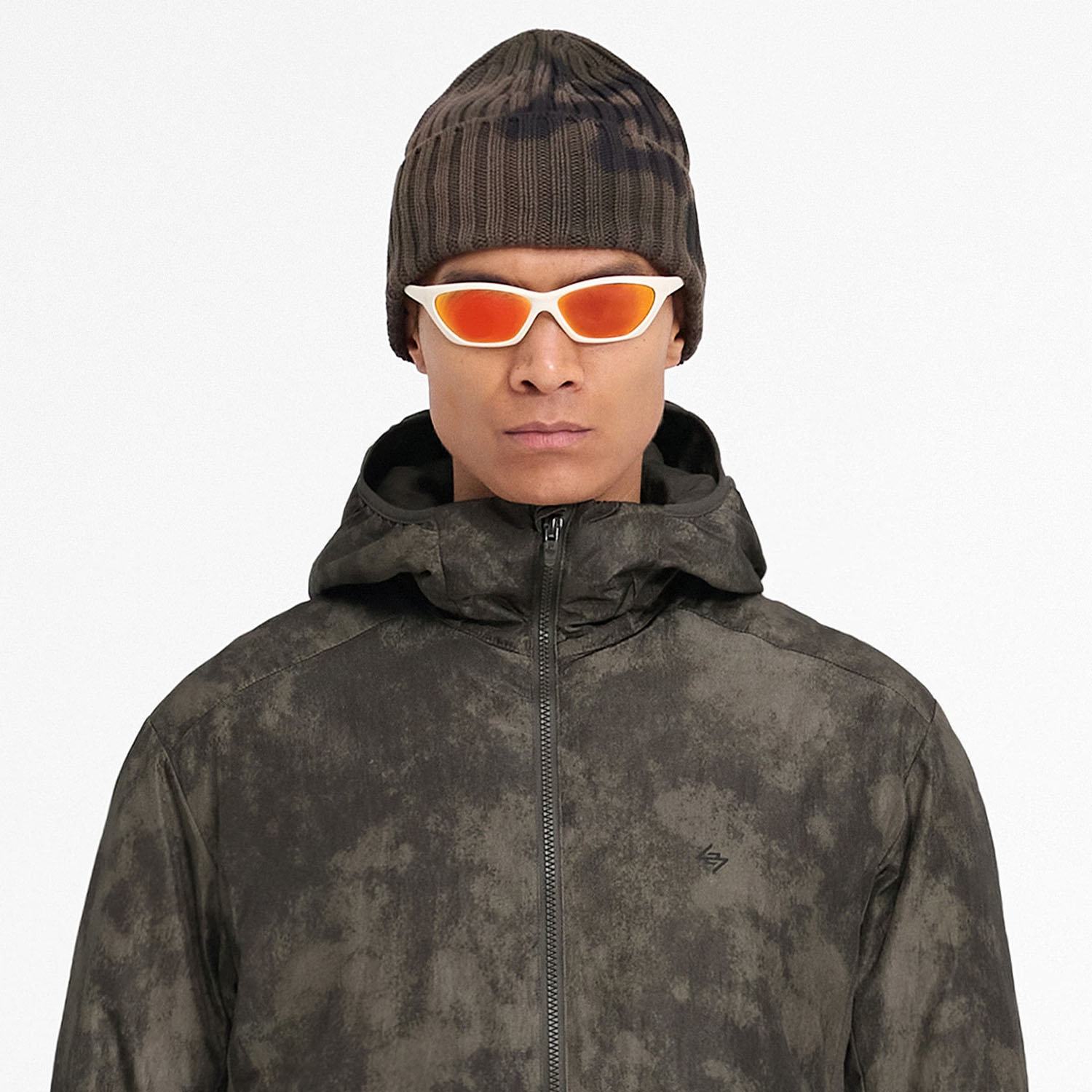 Шапка Represent 247M8917-296