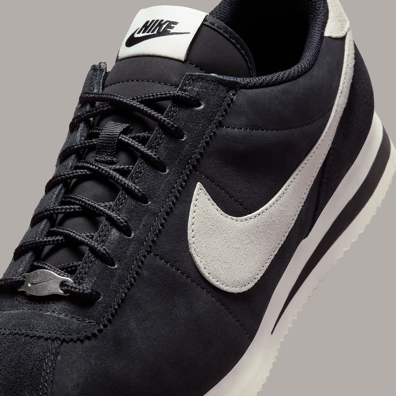 Кросівки Nike Cortez PRM HV4456 001