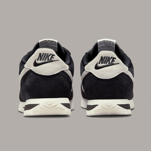 Кросівки Nike Cortez PRM HV4456 001