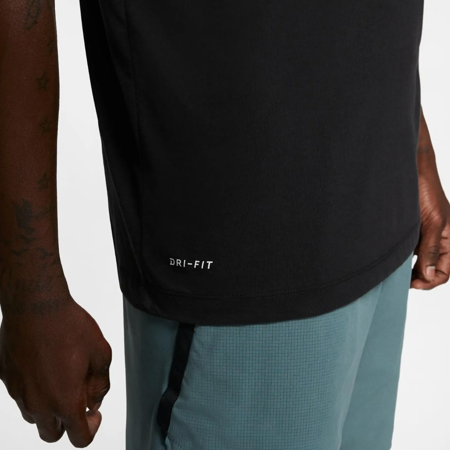 Футболка Nike AR6029-010
