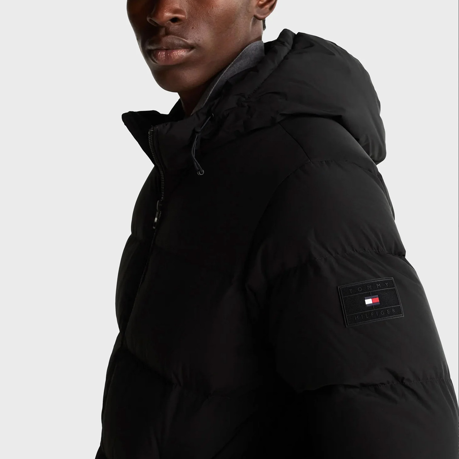 Пуховик Tommy Hilfiger Down Hooded Puffer Jacket MW0MW36599 BDS