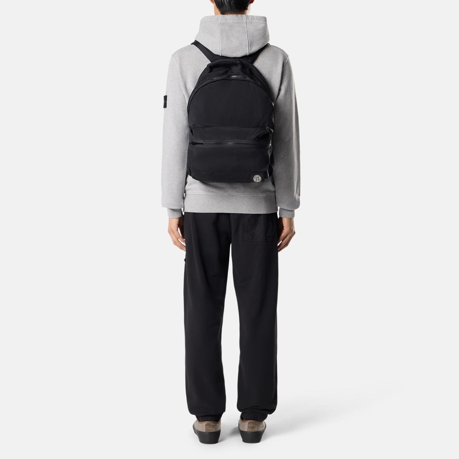 Рюкзак Stone Island 9200016 COATED NYLON METAL IN ECONYL® L2S159200016S0251 V0029