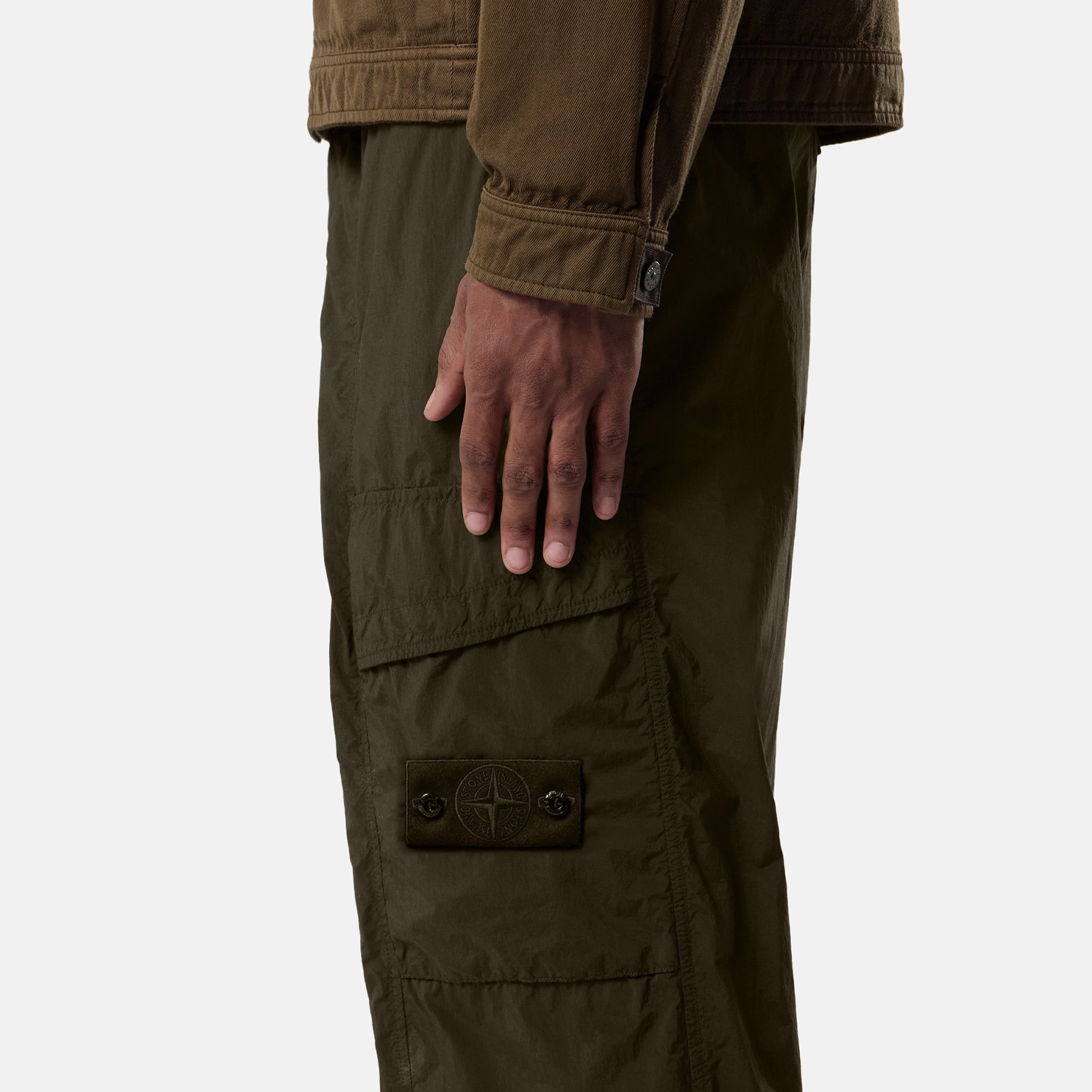 Штани Stone Island 3100026 NYLON SMERIGLIATO_S.I. GHOST L2S153100026S00F6 V0054
