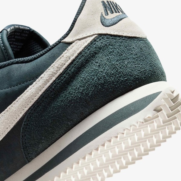 Кроссовки Nike Cortez PRM HV4456 300