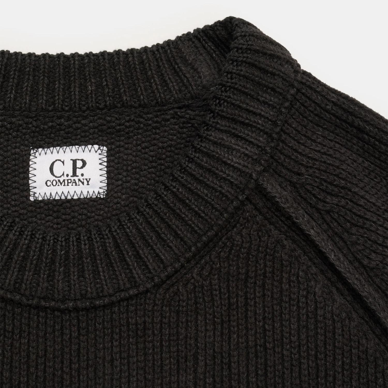 Светр CP Company Chenille Cotton Lens Crewneck Sweater 21CMKN196A005558G 999