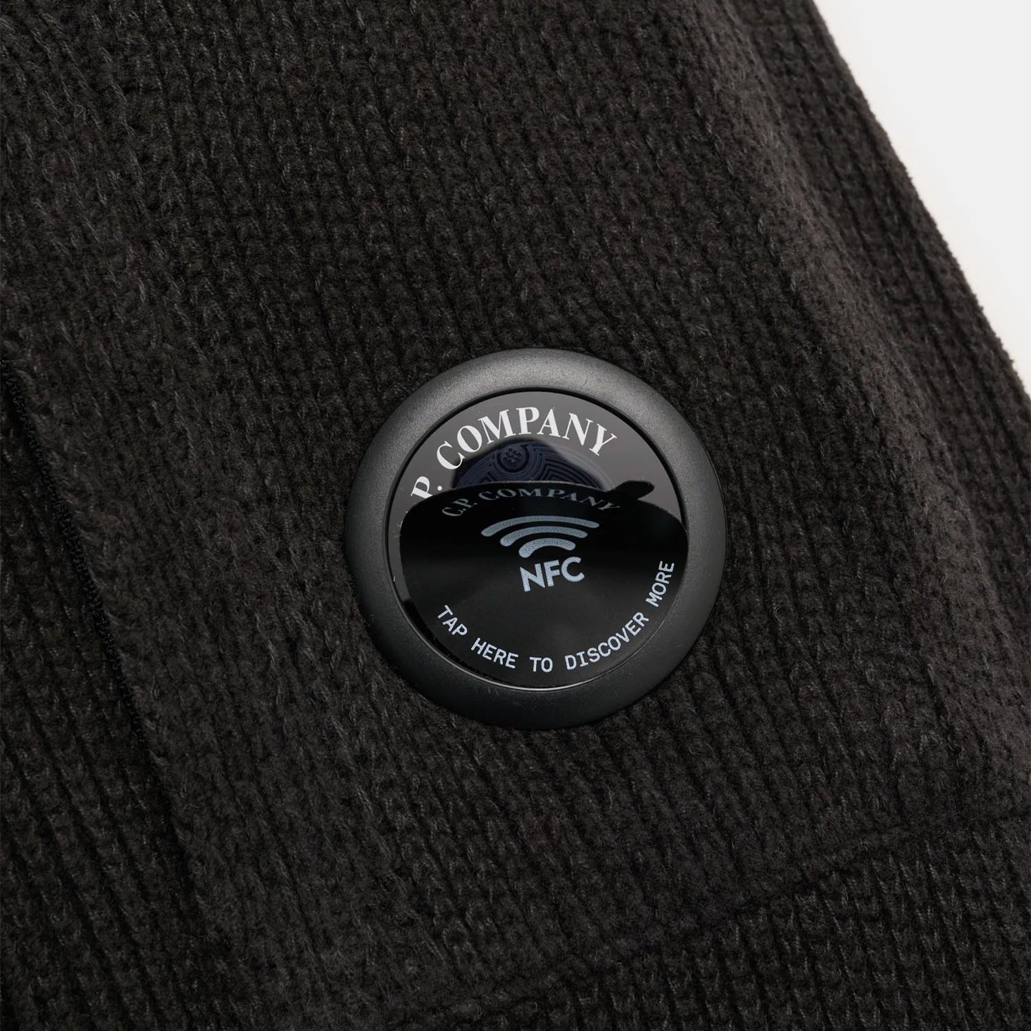 Светр CP Company Chenille Cotton Lens Crewneck Sweater 21CMKN196A005558G 999