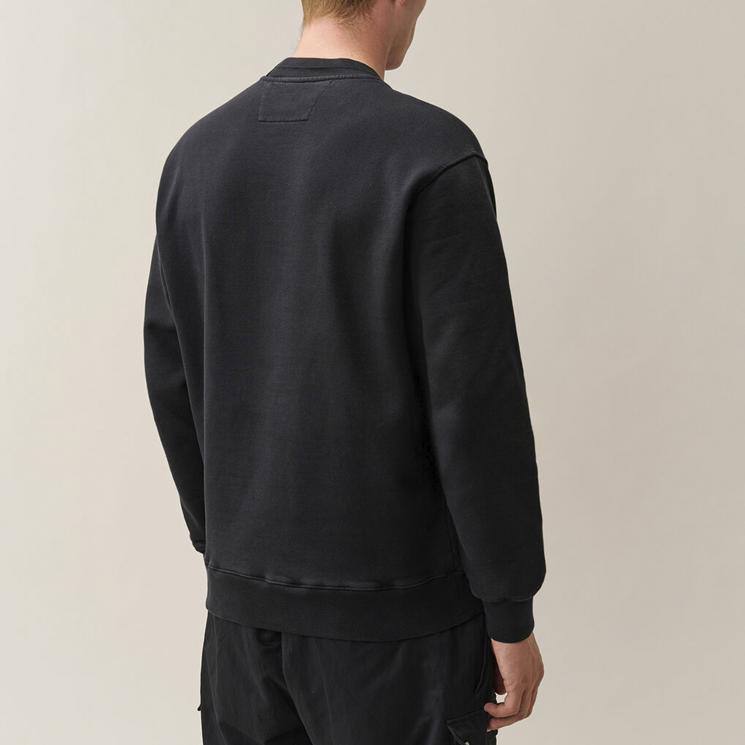 Свитер C.P. Company Cotton Fleece Crewneck Logo Sweatshirt 21CMSS174A006453O 999