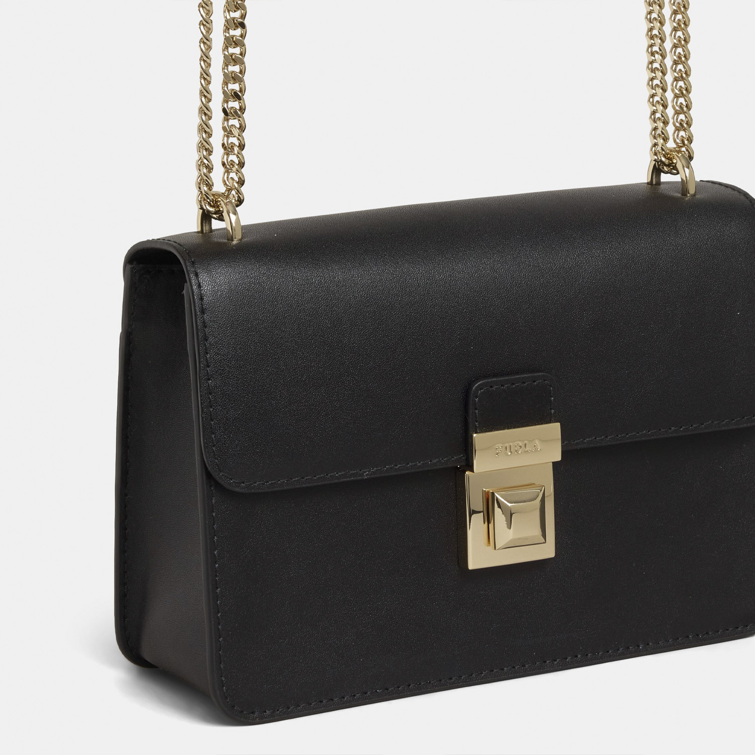 Сумка Furla Dixie Mini Crossbody Nero