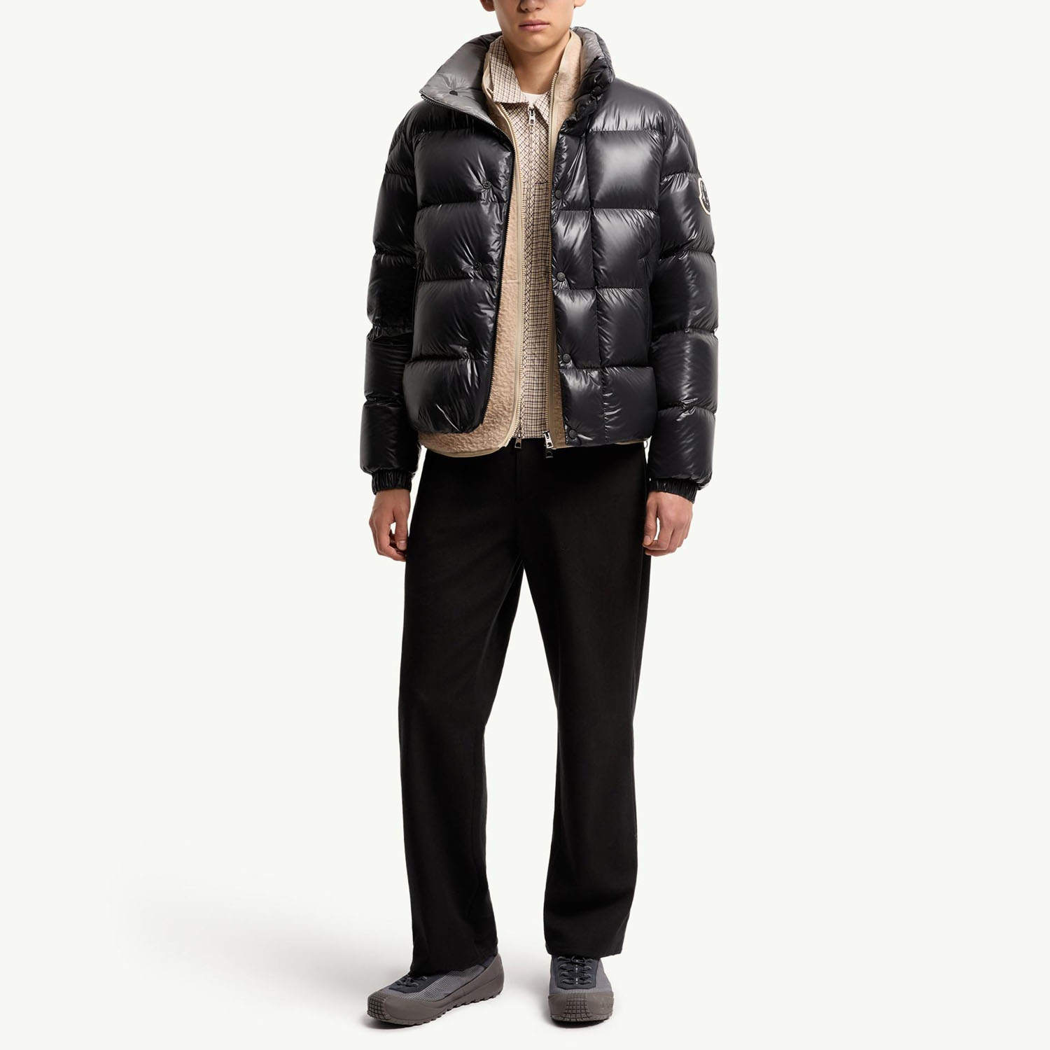 Пуховик Moncler Bendola Laqué Short Down Jacket