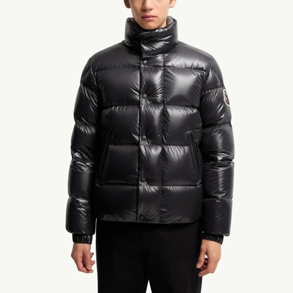 Пуховик Moncler Bendola Laqué Short Down Jacket