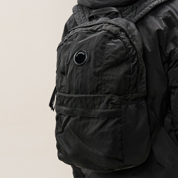 Рюкзак C.P. Company Nylon B Lens Backpack RCCMAC737A005269G 999