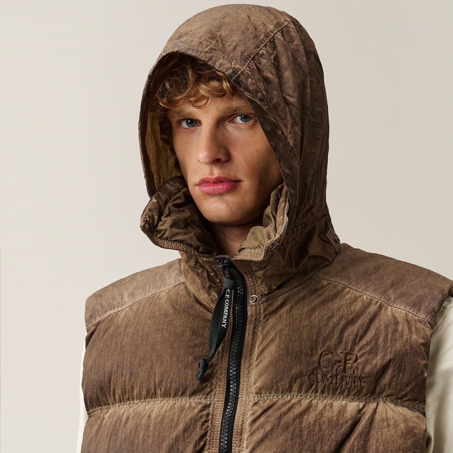 Жилет CP Company Eco-Chrome R 21CMVE114A006369S R30