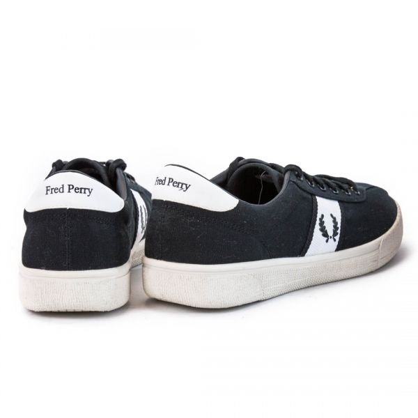 Fred Perry B102 N7801 brand centr