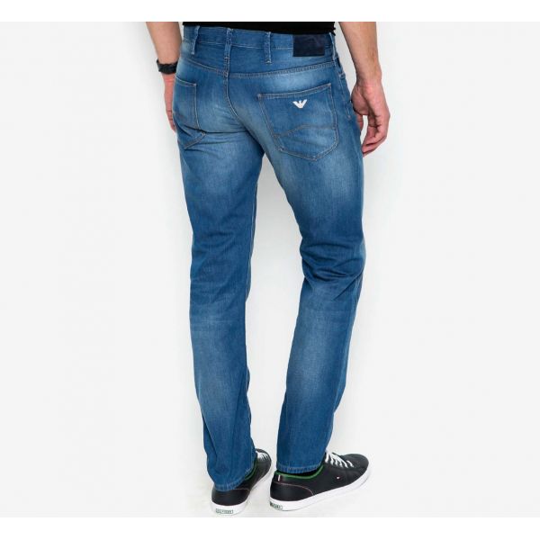Джинсы Armani Jeans C6J83 4A.